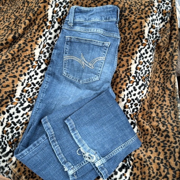 Wrangler 3 X 32 Boot Cut jeans. - Picture 2 of 4